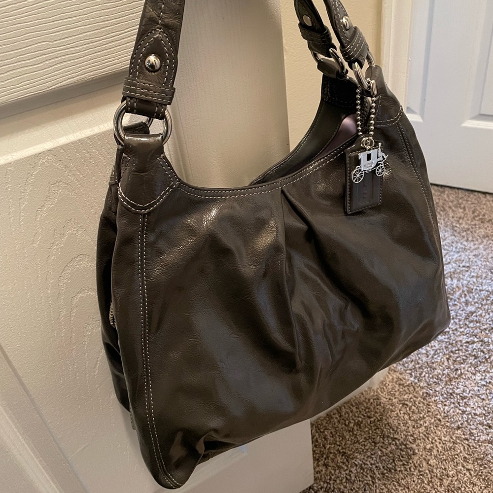 Coach Purse hobo gray patent leather